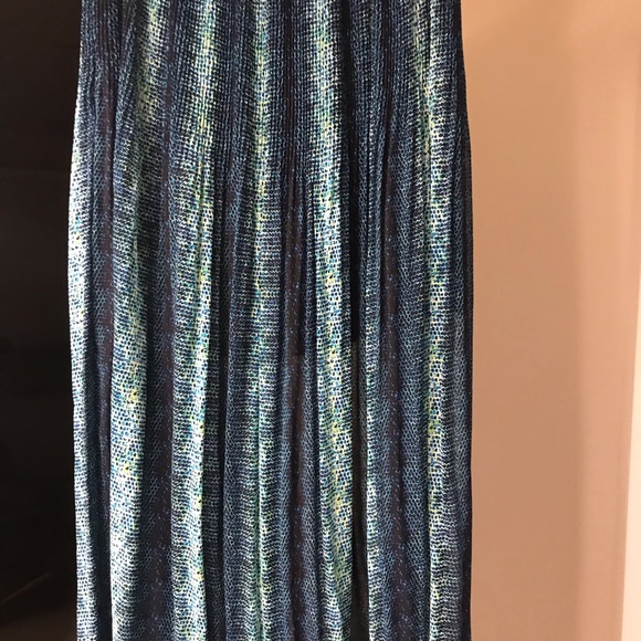 Skirt - Picture 3 of 3